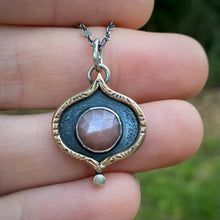 Load image into Gallery viewer, Peach Moonstone Curvy Necklace / 18”