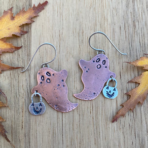 Mixed Metal Trick-or-Treat Ghostie Earrings {Copper}