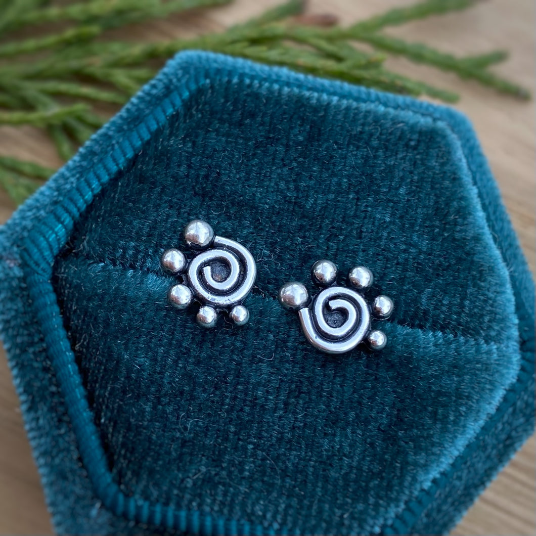 Swirls & Dots Stud Earrings