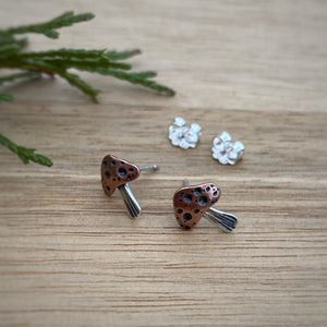 Copper-top Mushie Stud Earrings {B}