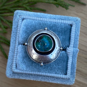 Mineral Park Turquoise Domed Shadowbox Ring / Size 8.25