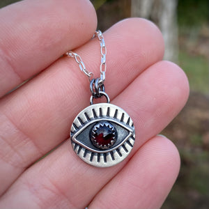 Garnet Eyeball Necklace / 17”