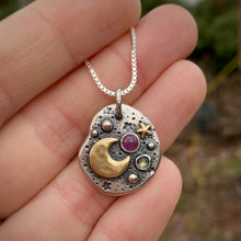 Load image into Gallery viewer, Ruby &amp; Labradorite Mixed Metal Pebble Necklace / 20”