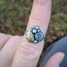 Load image into Gallery viewer, Labradorite Mixed Metal Leafy Ring / Size 7