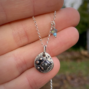 Labradorite Pebble Necklace / 17”